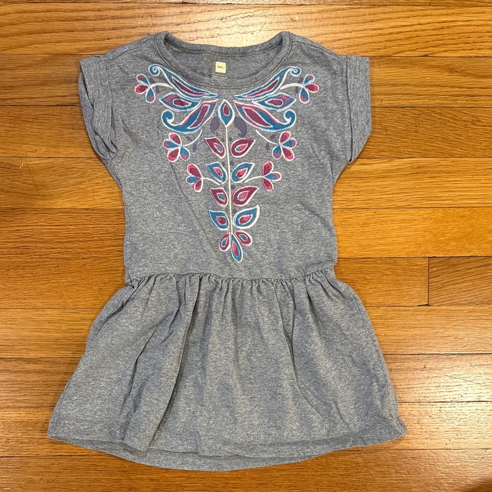 Tea Collection sz3 grey dress with pretty Design